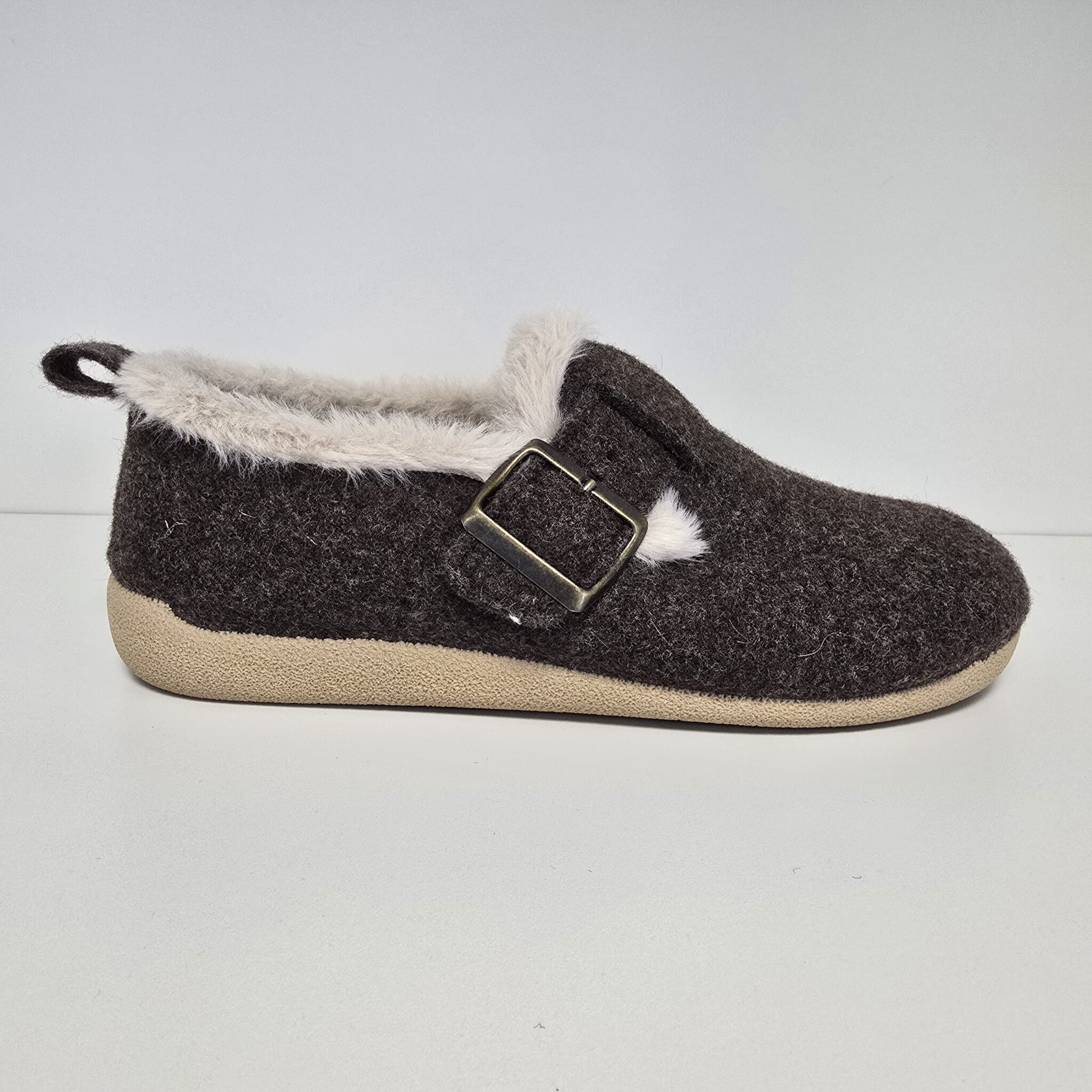 11a-vf67557-marrone