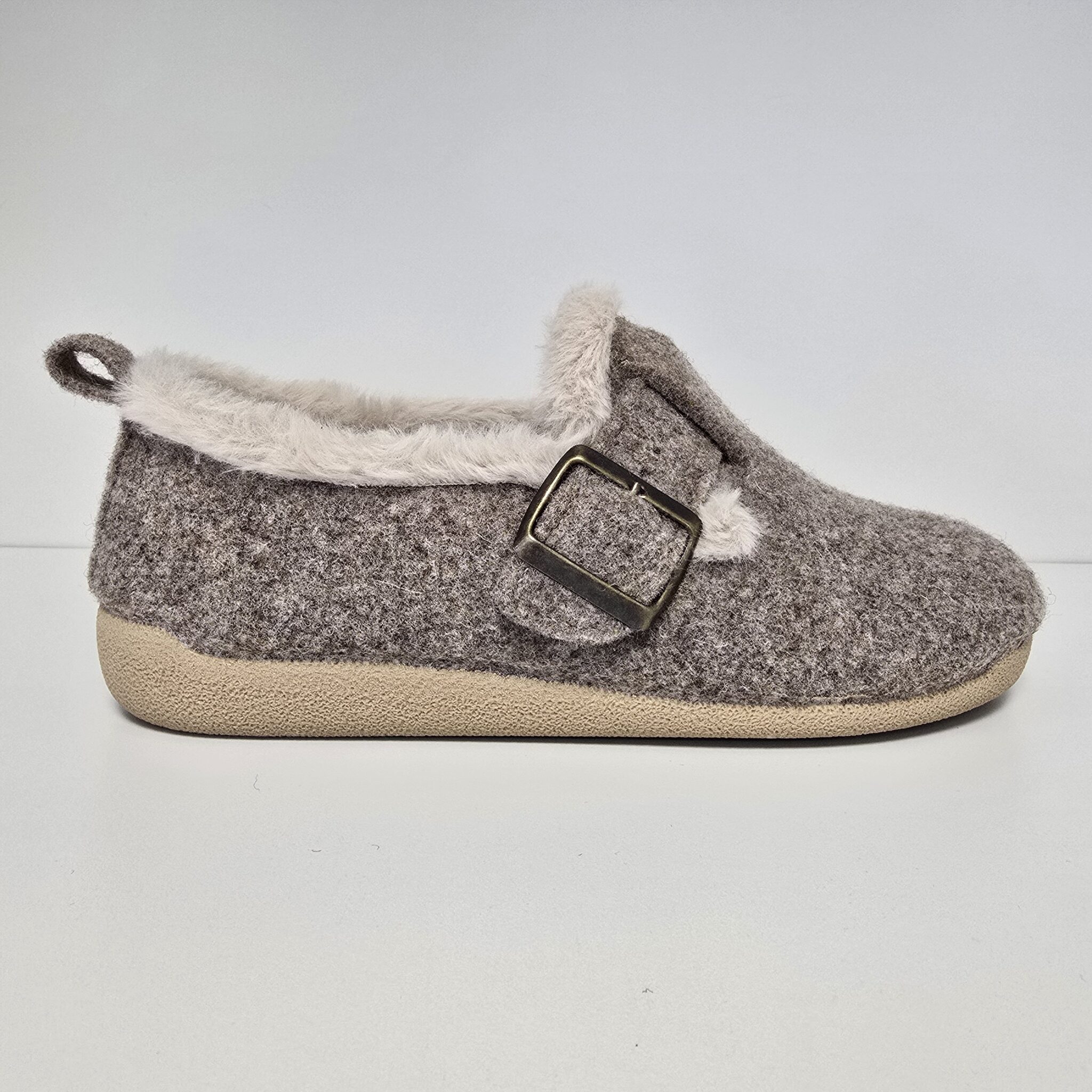11c-vf67557-beige